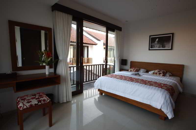 Seminyak Townhouse Aparthotel Exterior photo