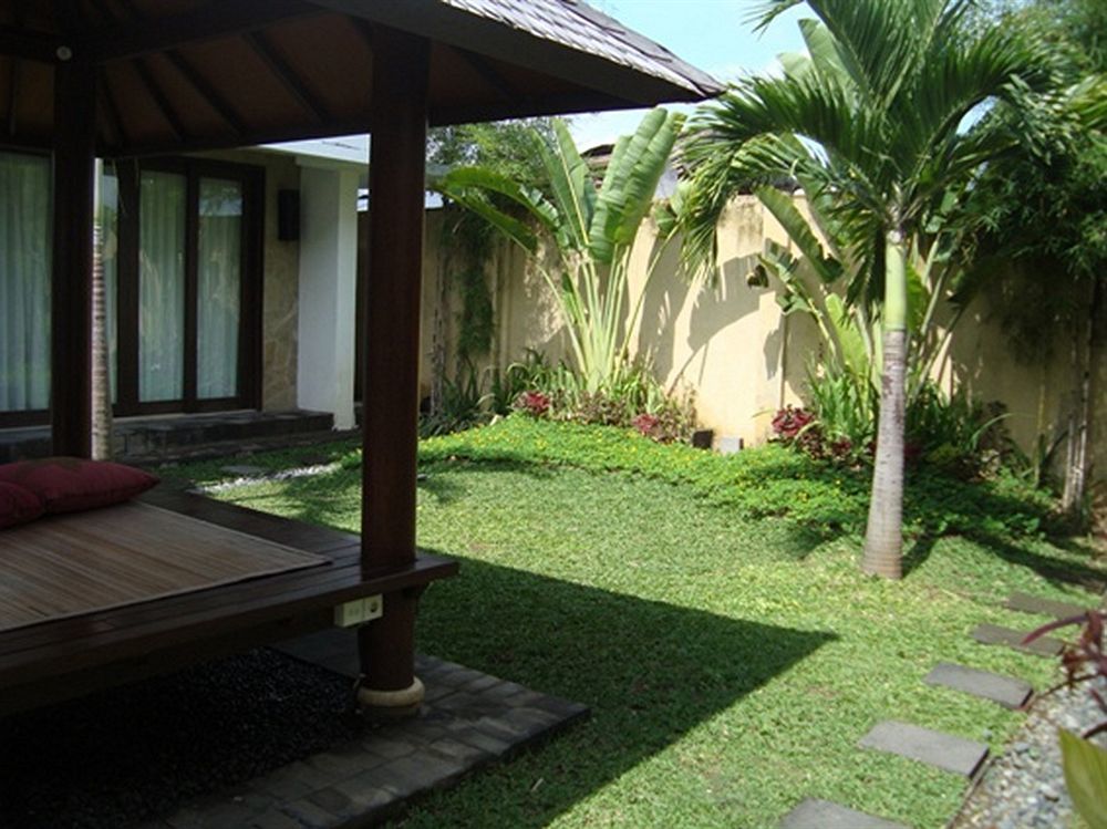 Seminyak Townhouse Aparthotel Exterior photo