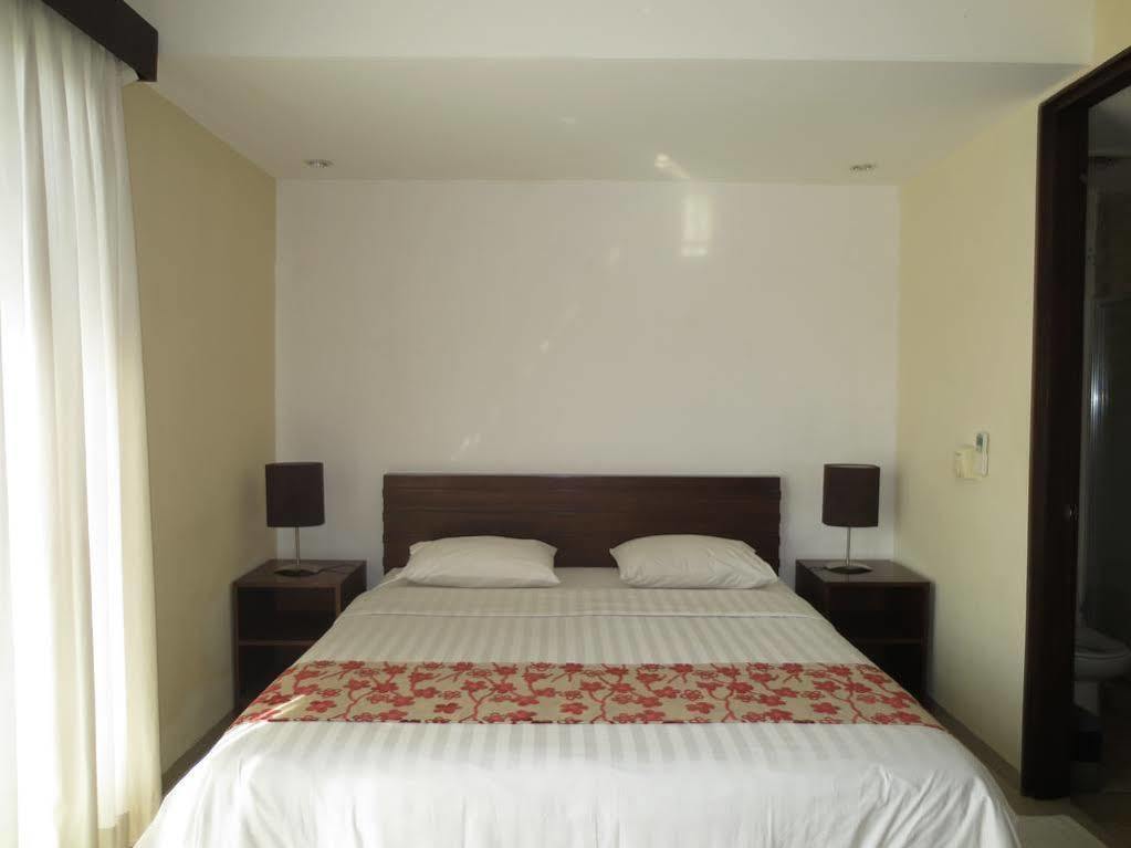 Seminyak Townhouse Aparthotel Exterior photo